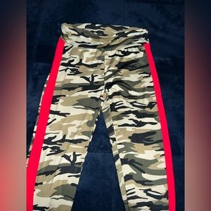 Womens camo leggings